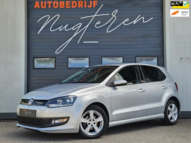 Volkswagen Polo (2015) — foto 1