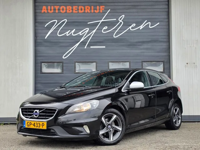 Volvo V40 (2015) — foto 1