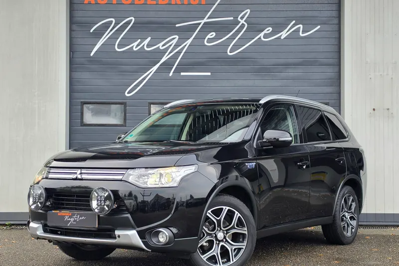 Mitsubishi Outlander (2014)