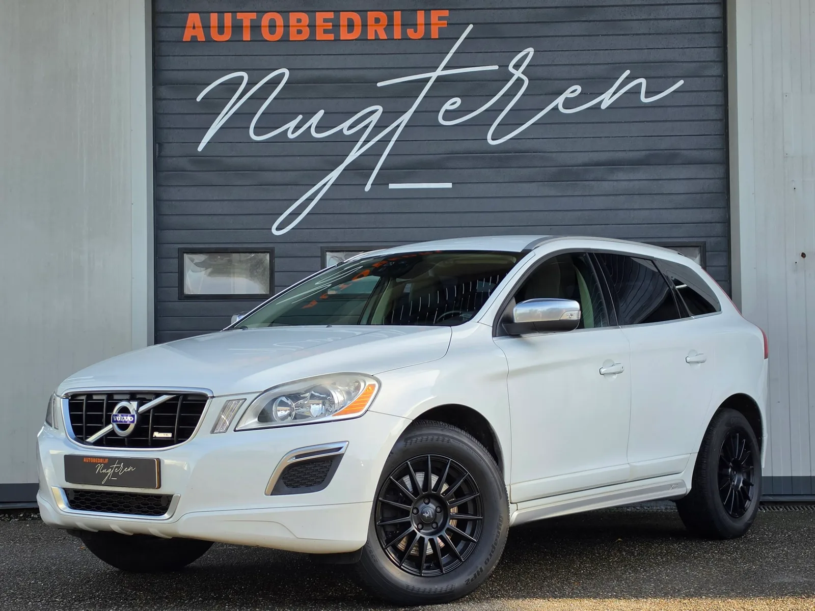 Volvo XC60 (2011) — foto 1