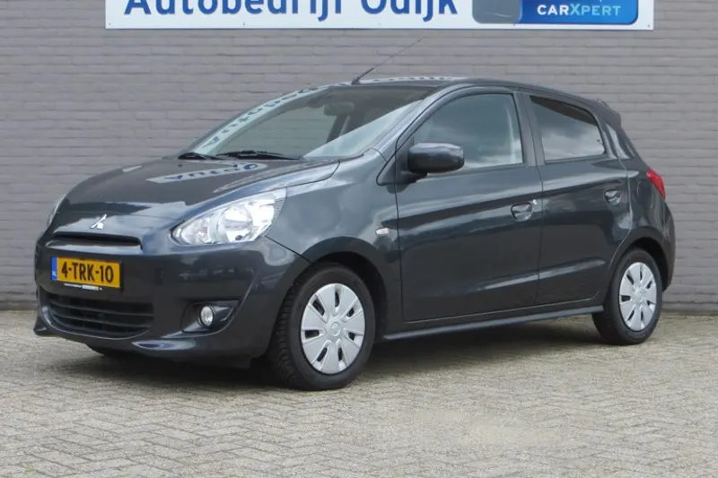 Mitsubishi Space (2014)