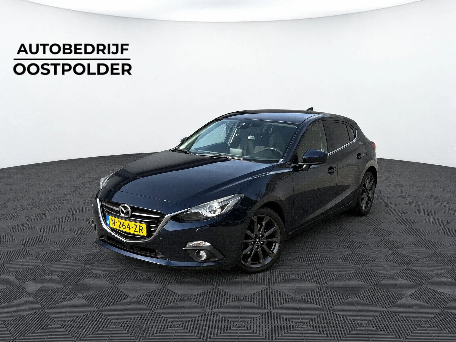 Mazda 3 (2016) — foto 1