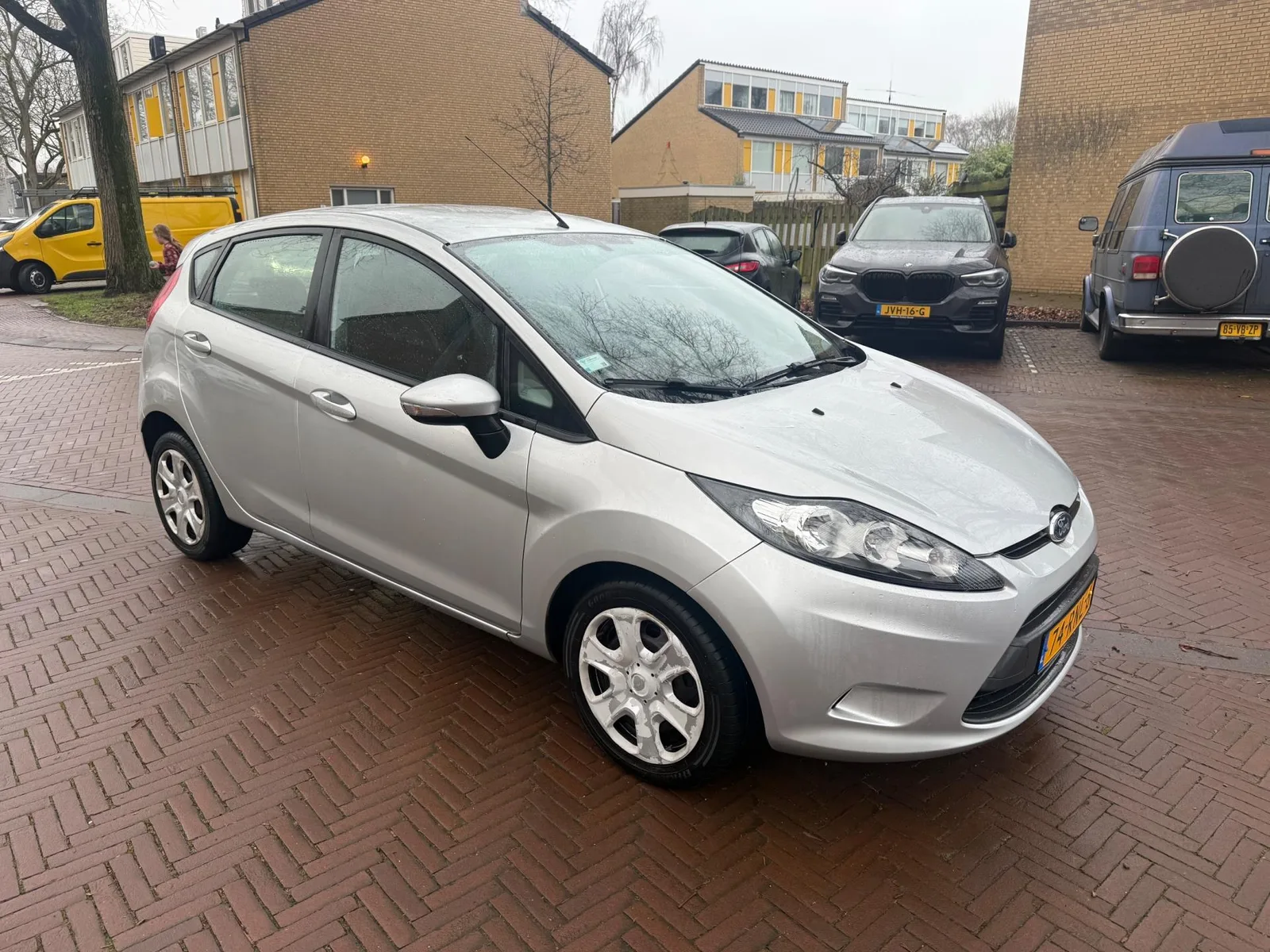 Ford Fiesta (2011) — foto 1