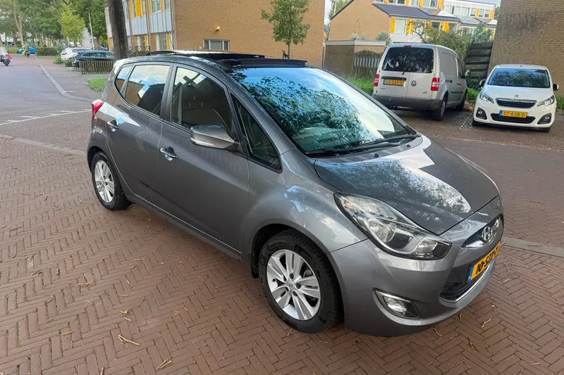 Hyundai ix20 (2012)