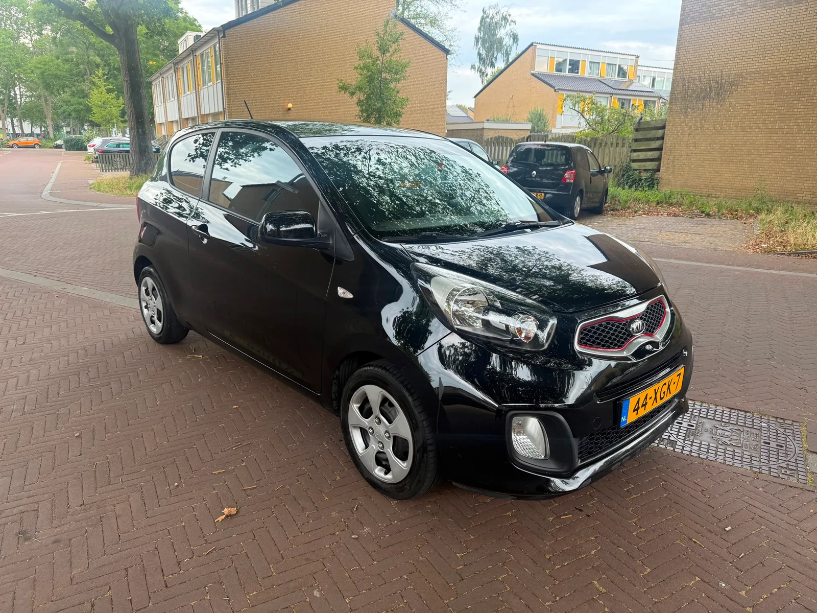 Kia Picanto (2012) — foto 1