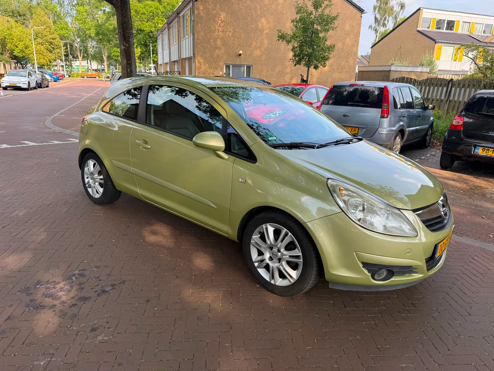 Opel Corsa (2007) — foto 1