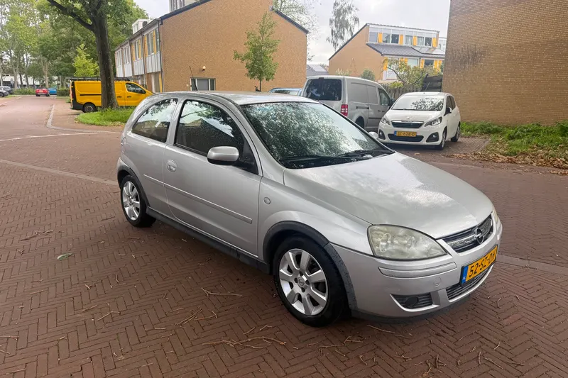 Opel Corsa (2006)