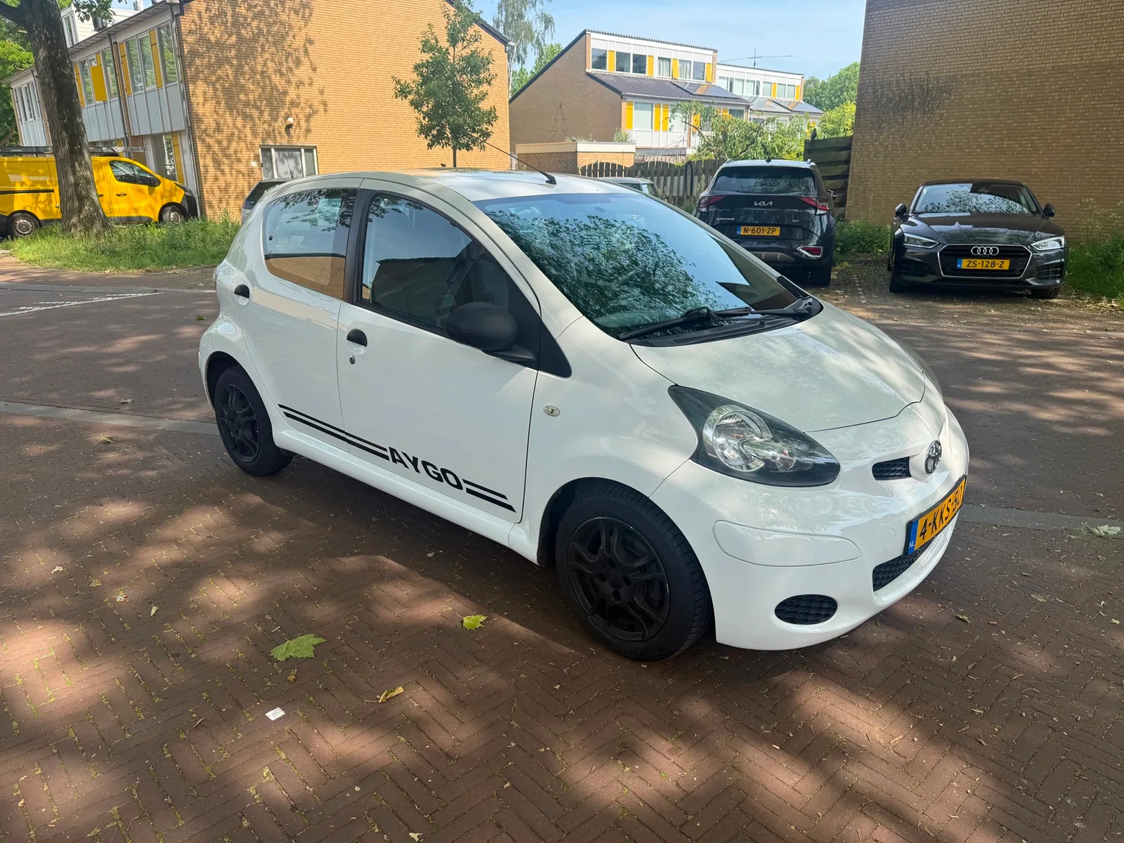 Toyota Aygo (2013) — foto 1