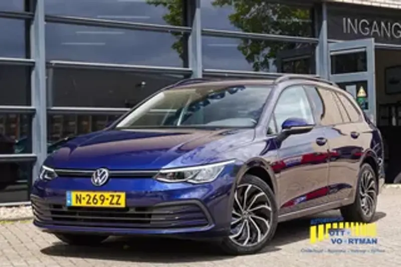 Volkswagen Golf (2022)