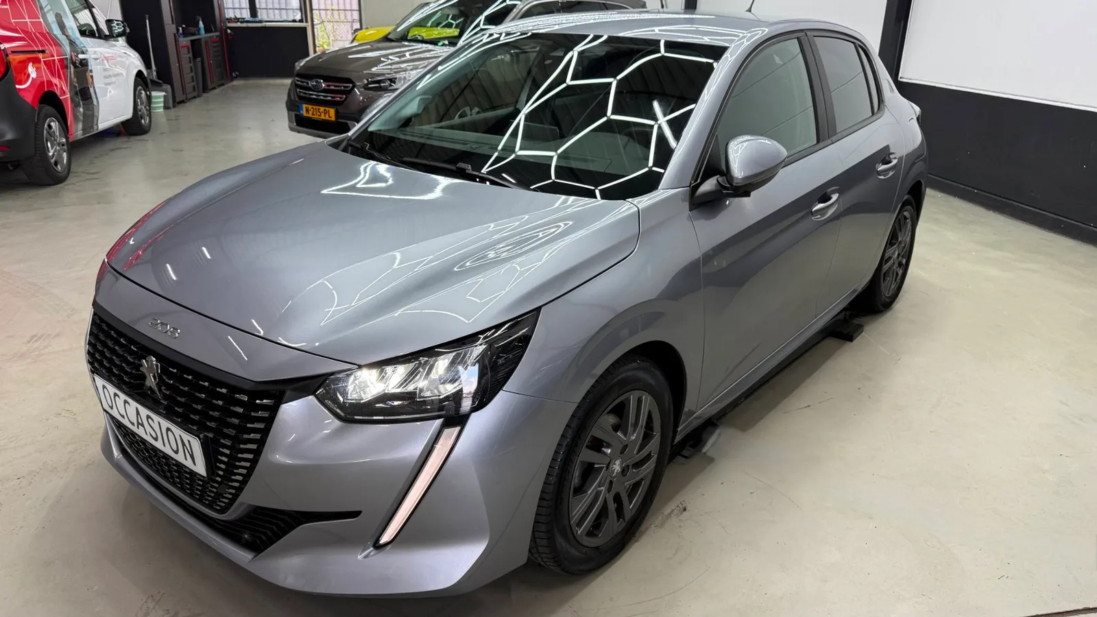 Peugeot 208 (2021) — foto 1