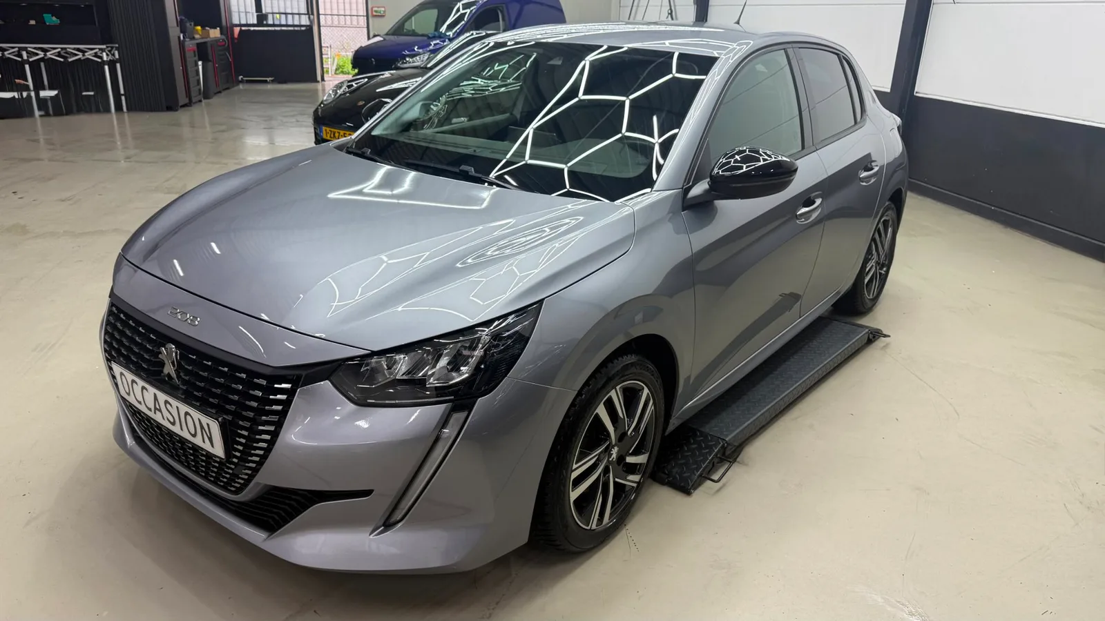 Peugeot 208 (2023) — foto 1
