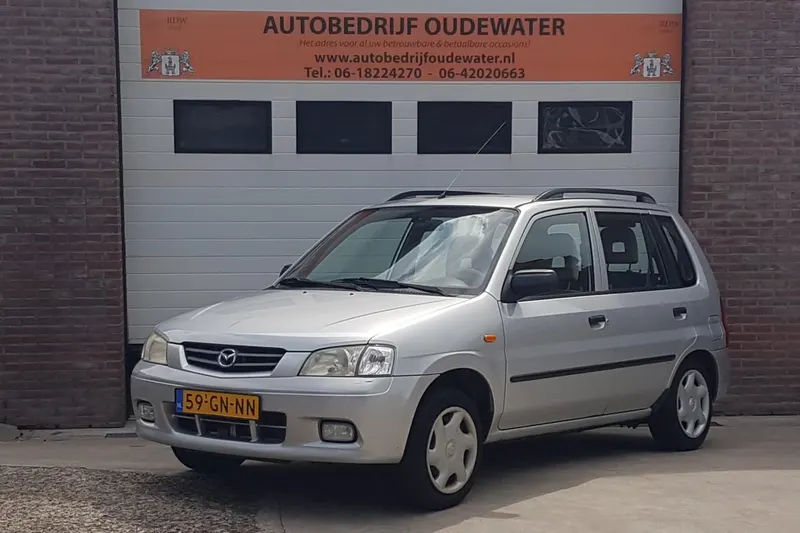 Mazda Demio (2001)