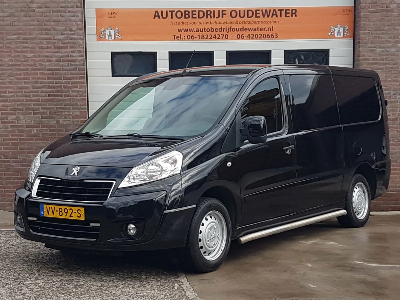 Peugeot Expert (2016) — foto 1