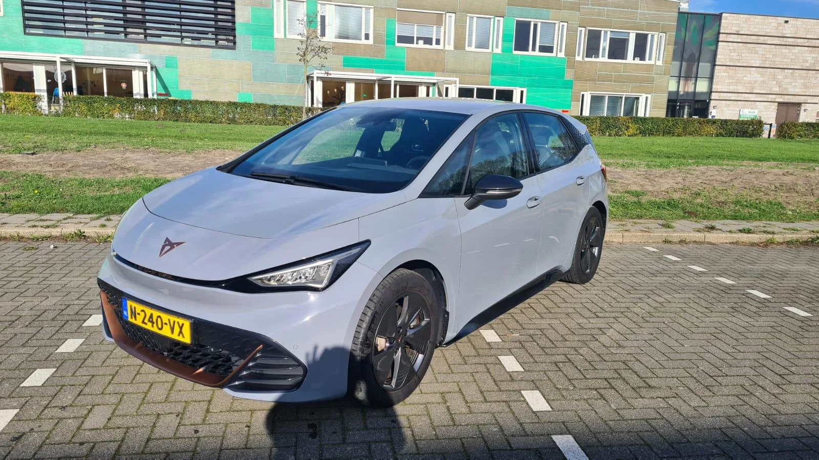 CUPRA Born (2021) — foto 1