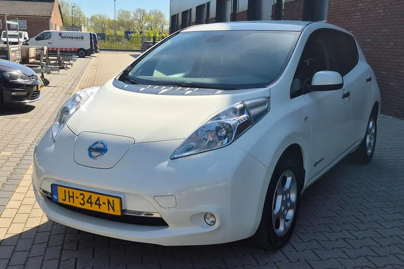 Nissan Leaf (2016)