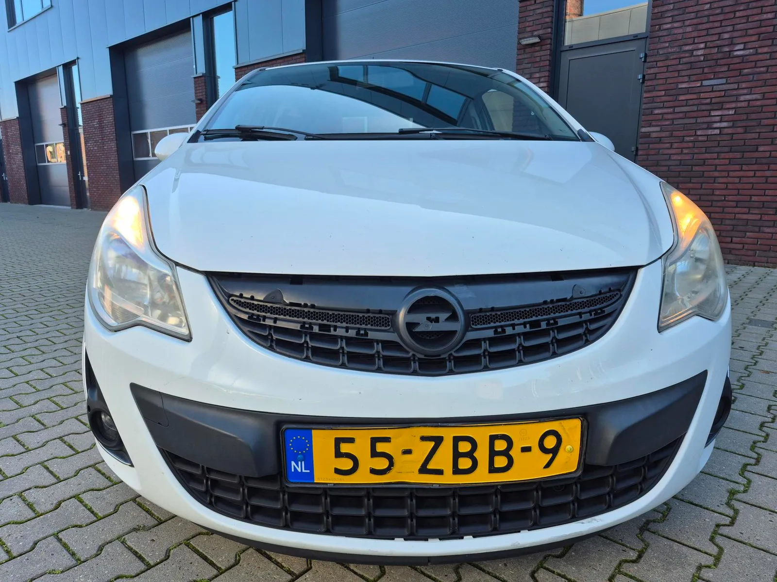 Opel Corsa (2012) — foto 1