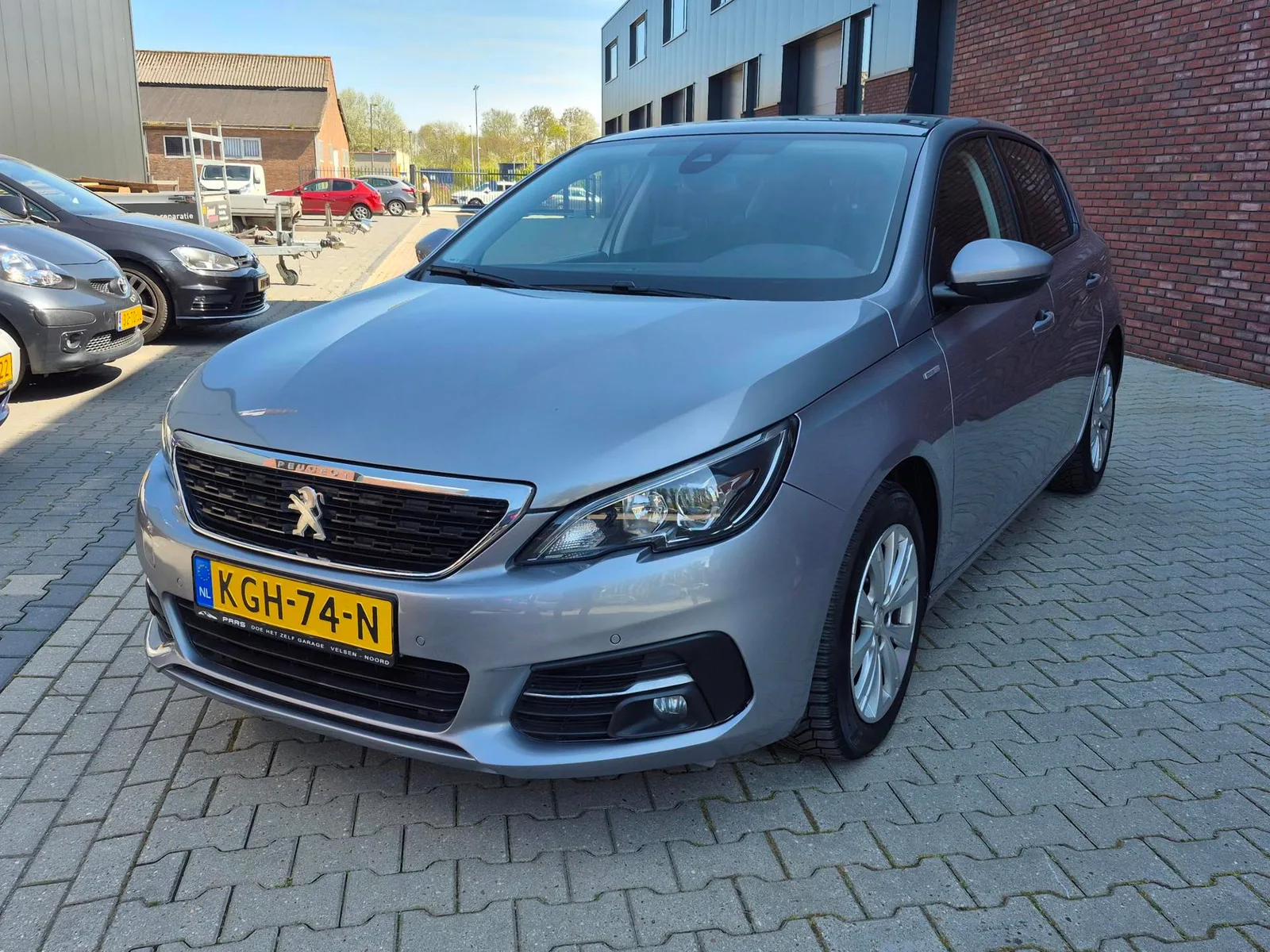 Peugeot 308 (2020) — foto 1