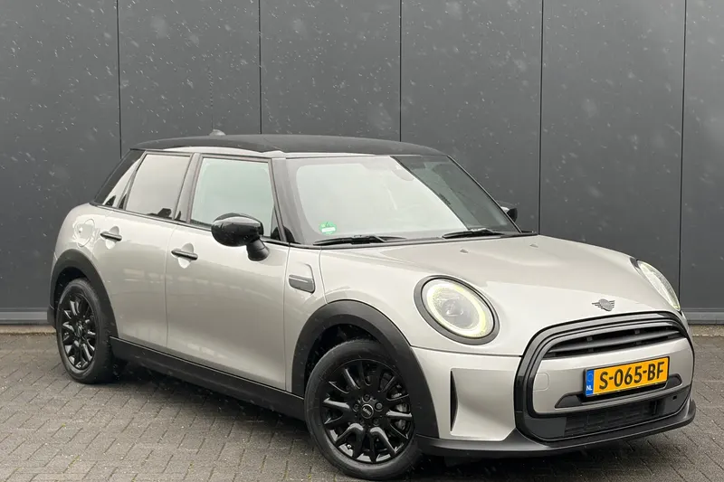 MINI Cooper (2022)