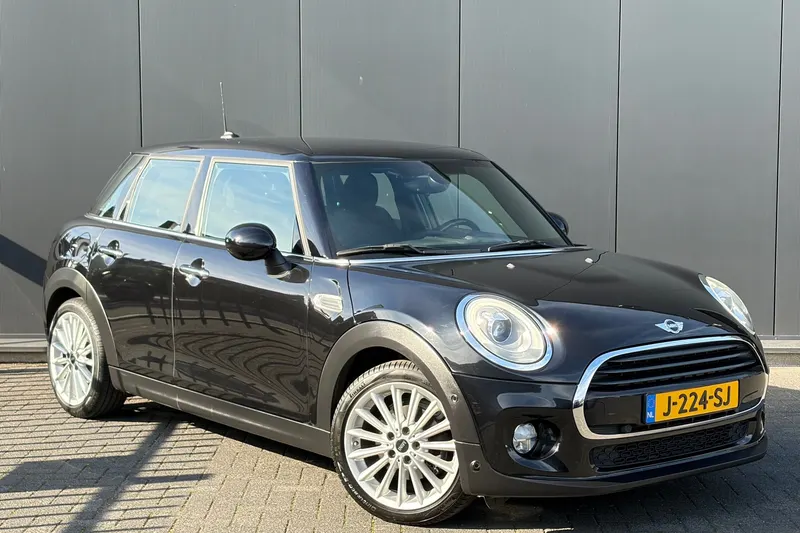MINI Cooper (2018)