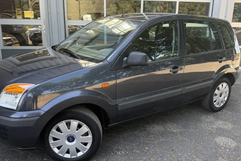 Ford Fusion (2011)