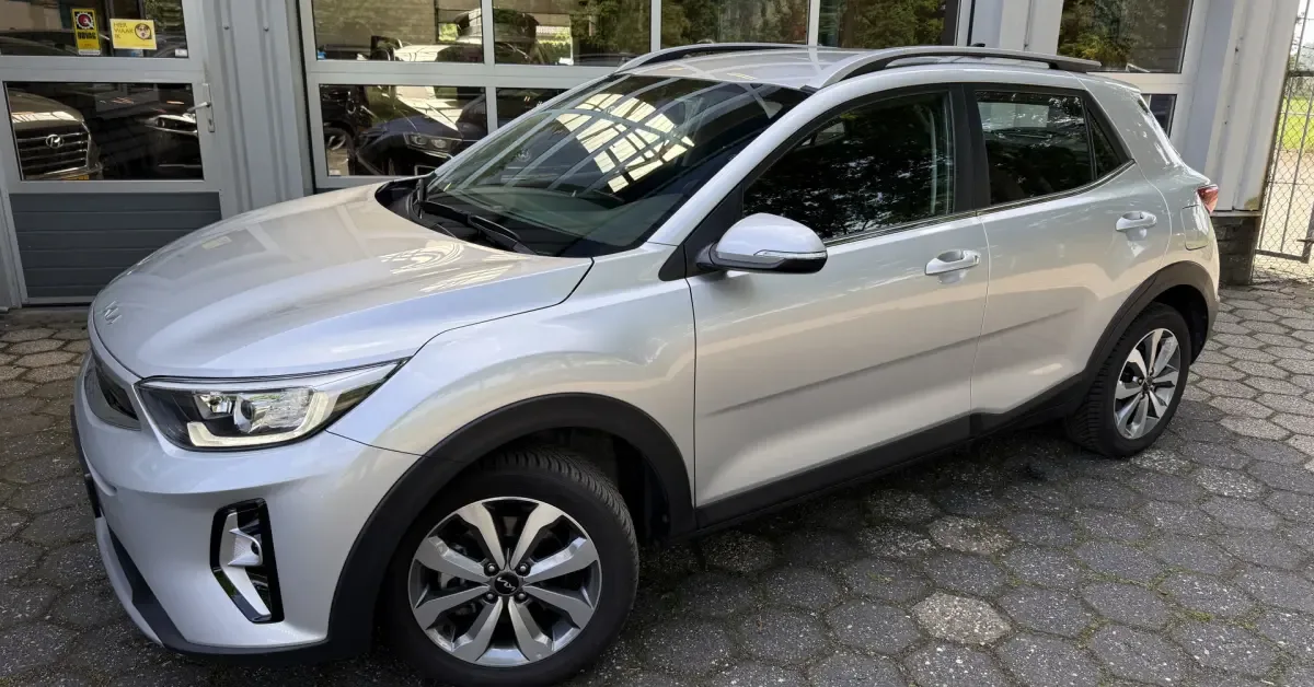 Kia Stonic (2024) — foto 1