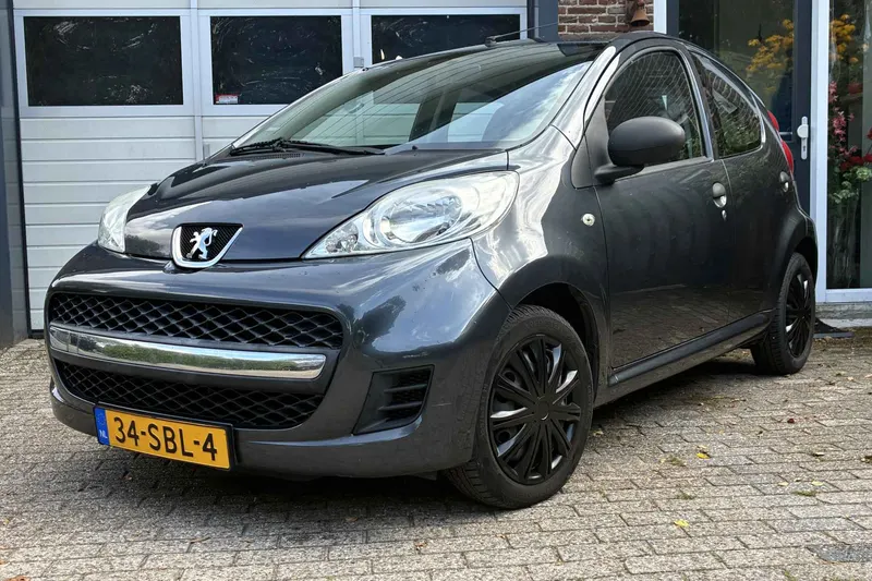 Peugeot 107 (2011)