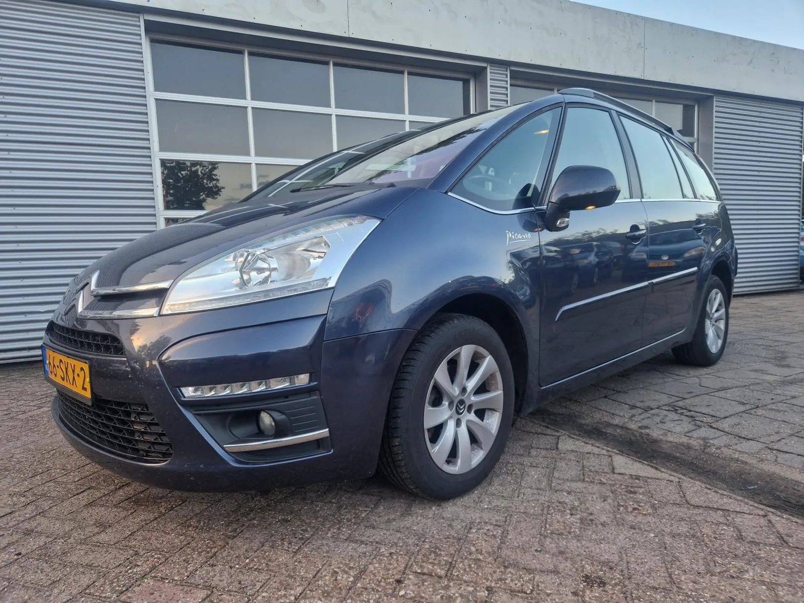 Citroën Grand C4 Picasso (2011) — foto 1