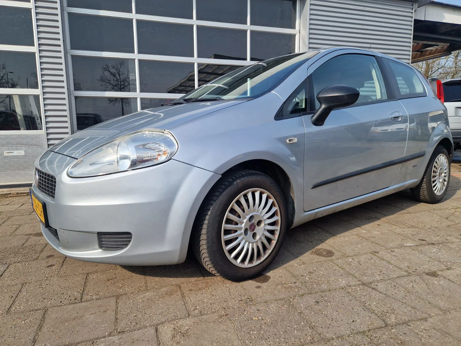 Fiat Grande Punto (2008) — foto 1