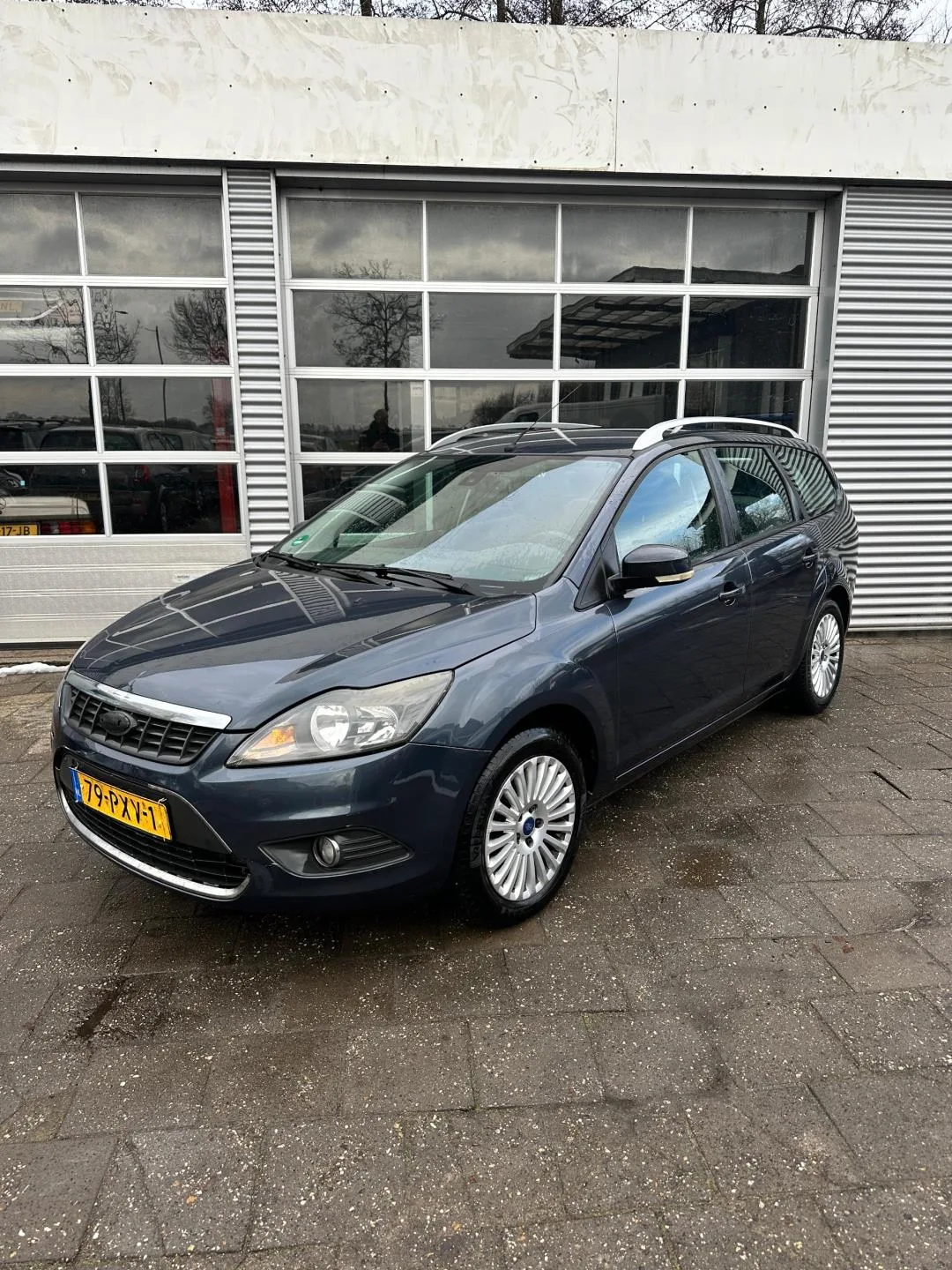 Ford Focus (2011) — foto 1
