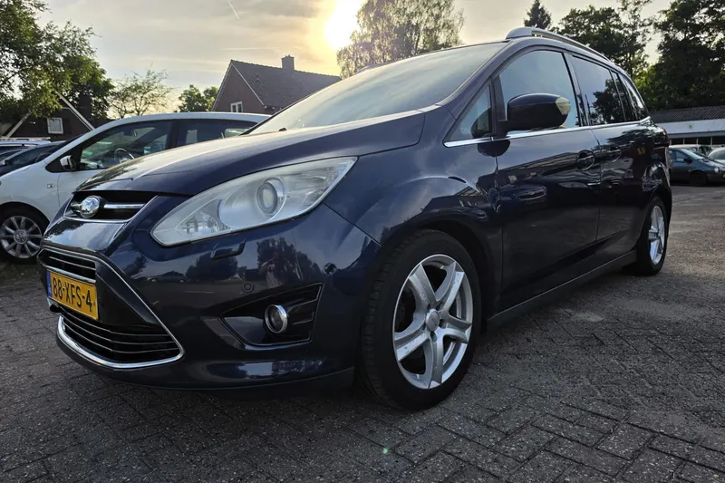 Ford Grand C-Max (2012)
