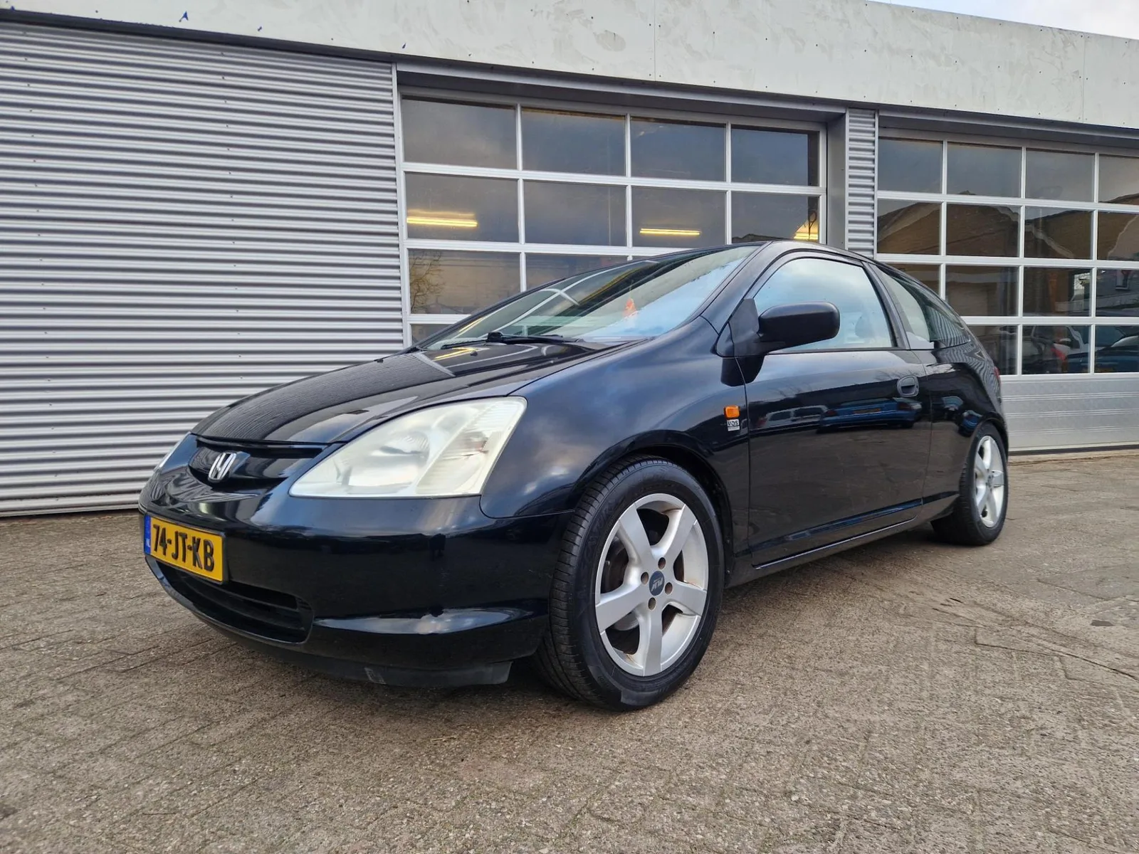 Honda Civic (2002) — foto 1