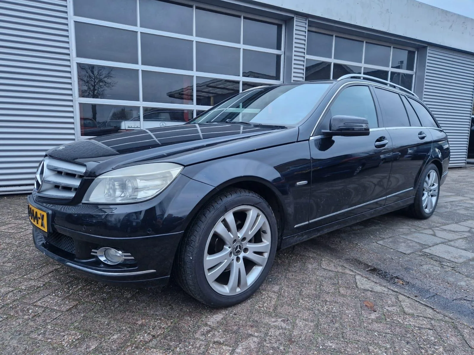 Mercedes-Benz C-Klasse (2009) — foto 1
