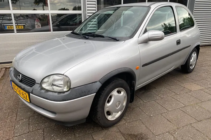 Opel Corsa (1998)