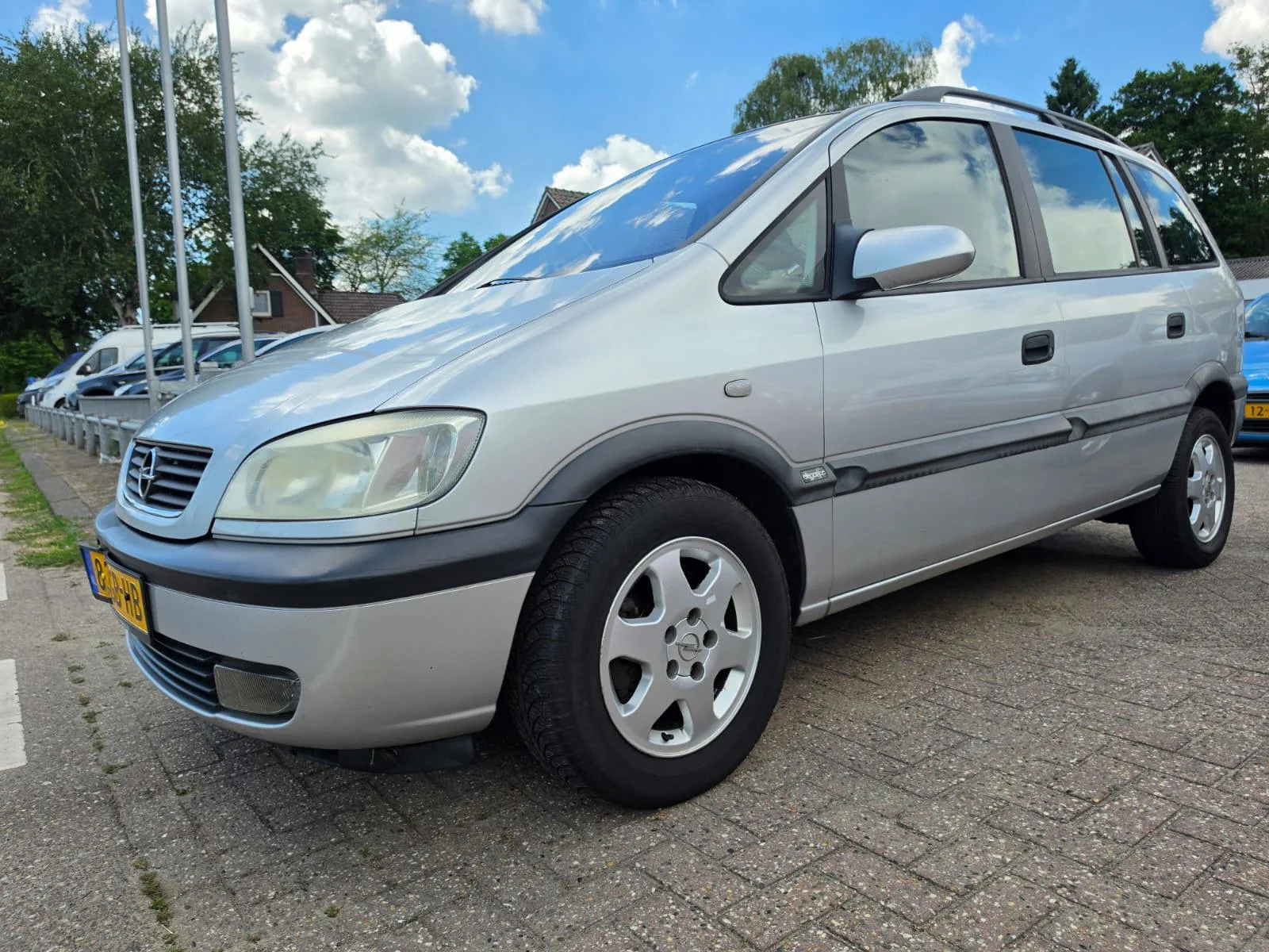 Opel Zafira (2000) — foto 1