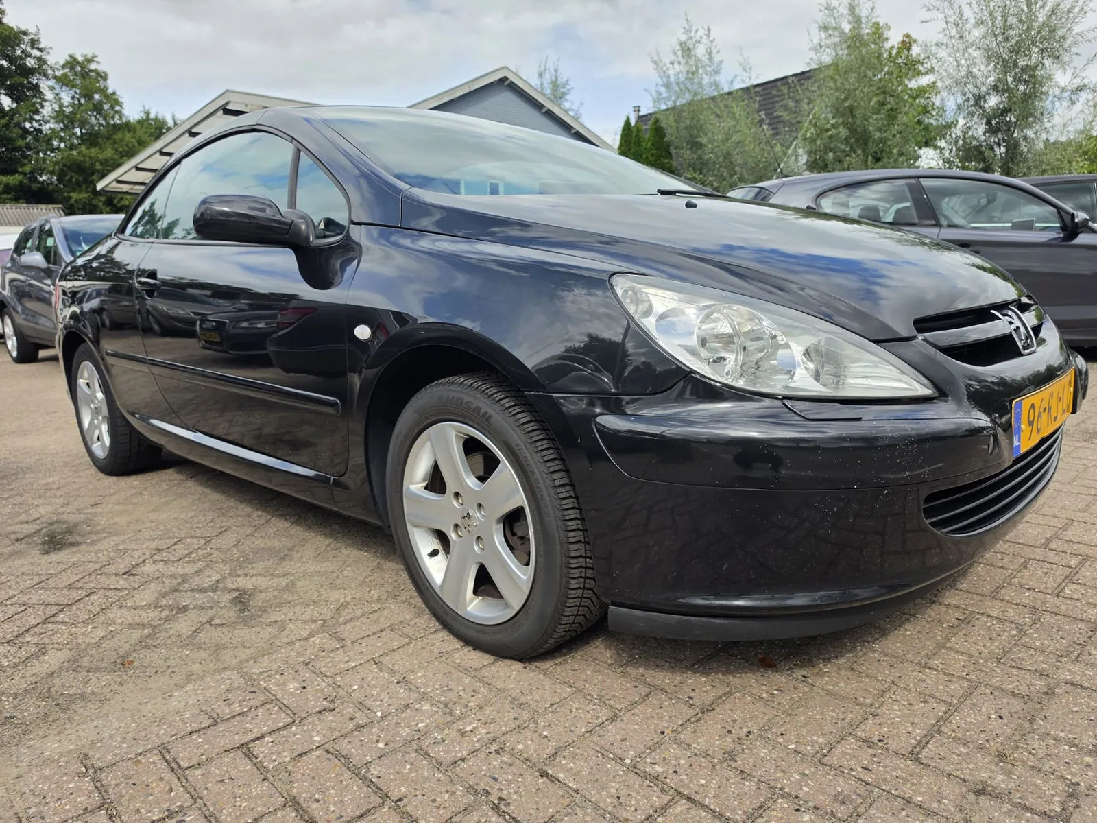 Peugeot 307 CC (2005) — foto 1