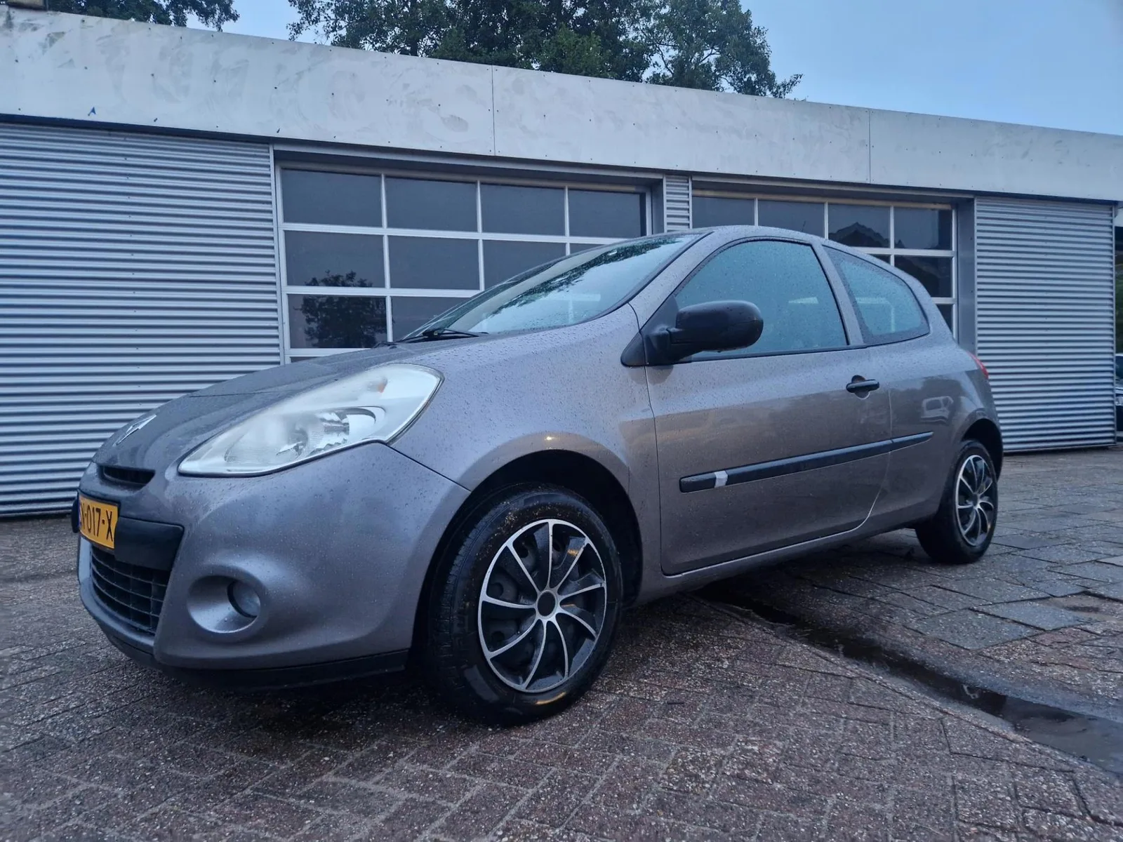 Renault Clio (2009) — foto 1