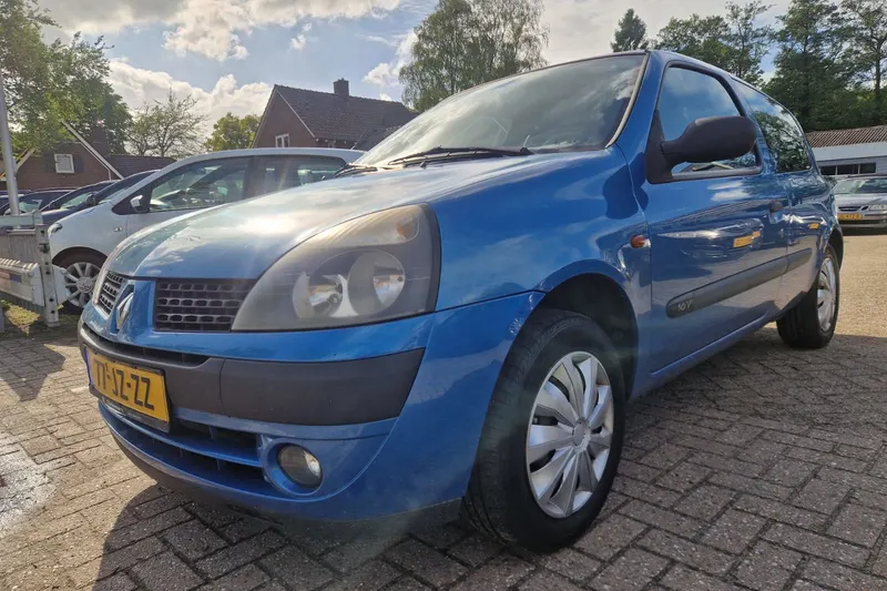 Renault Clio (2002)