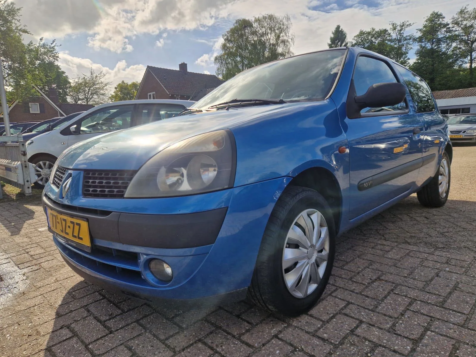 Renault Clio (2002) — foto 1