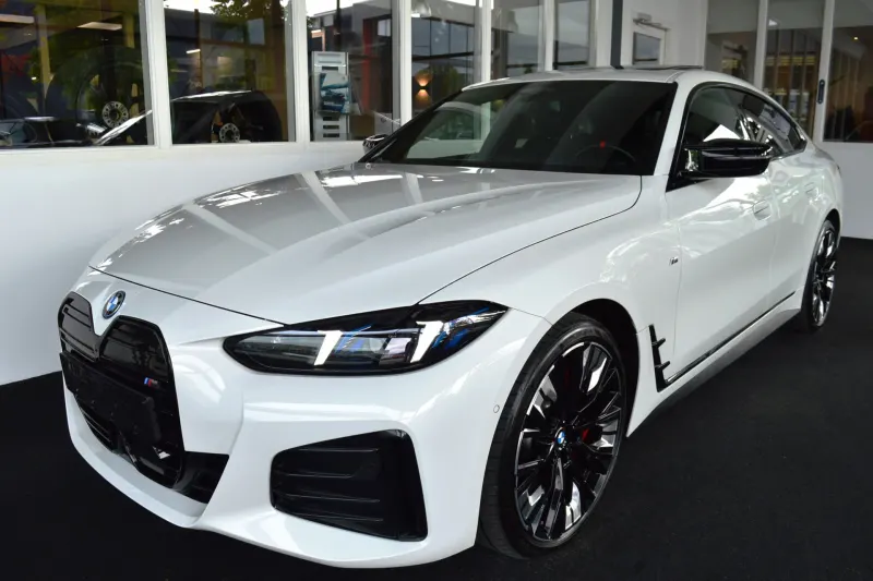 BMW i4 (2024)