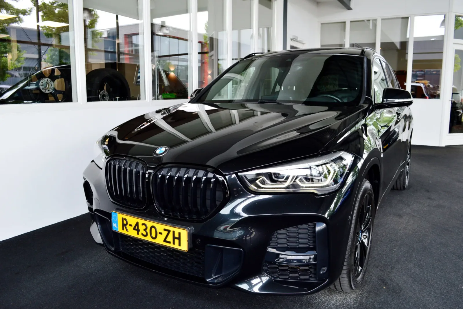 BMW X1 (2021) — foto 1