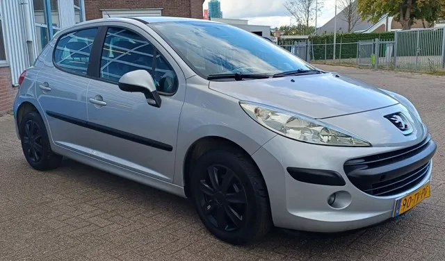 Peugeot 207 (2007) — foto 1