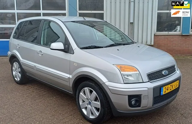 Ford Fusion (2008) — foto 1