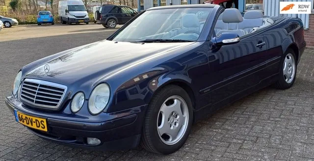 Mercedes-Benz CLK-Klasse (2000) — foto 1
