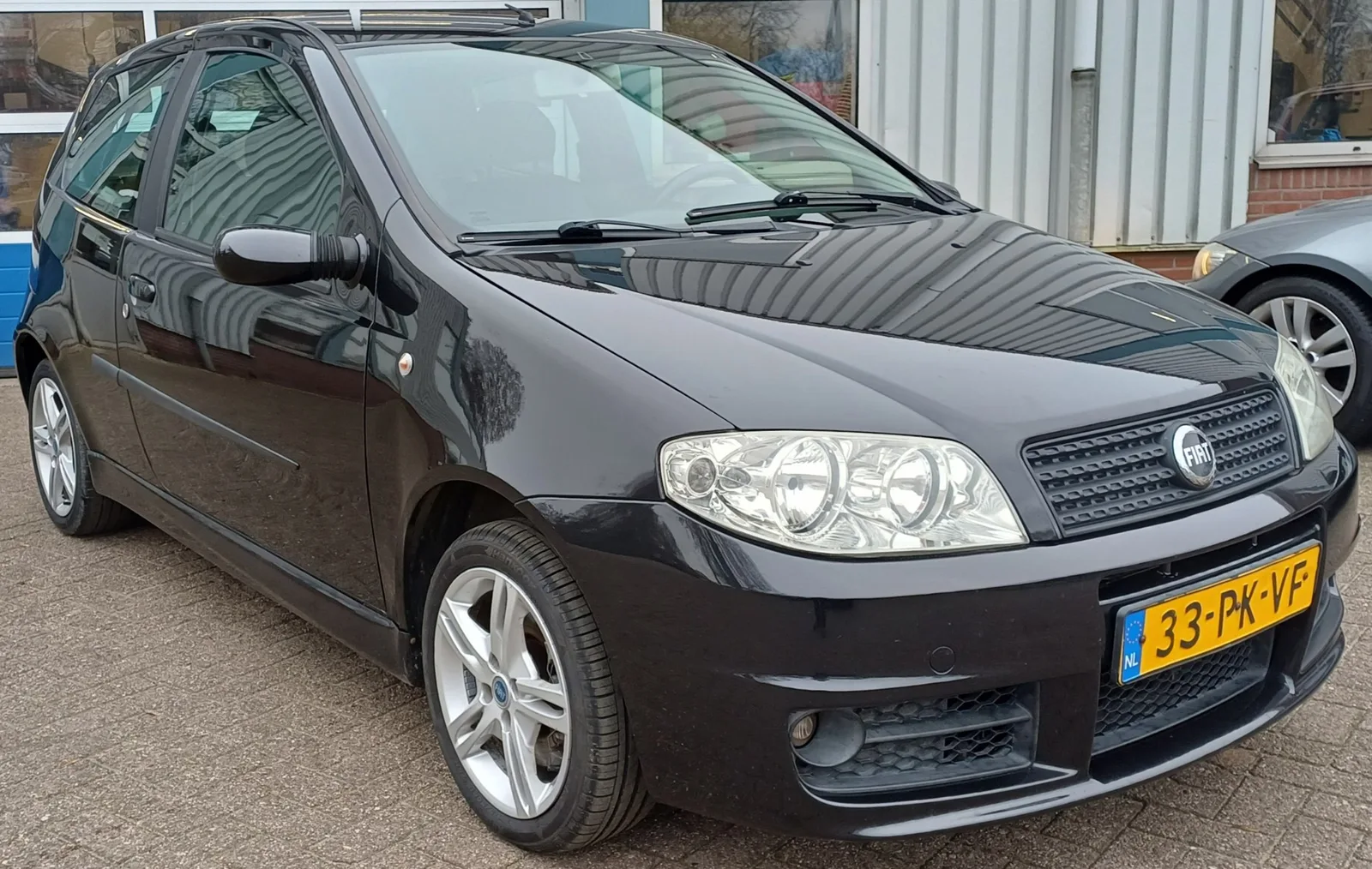 Fiat Punto (2004) — foto 1
