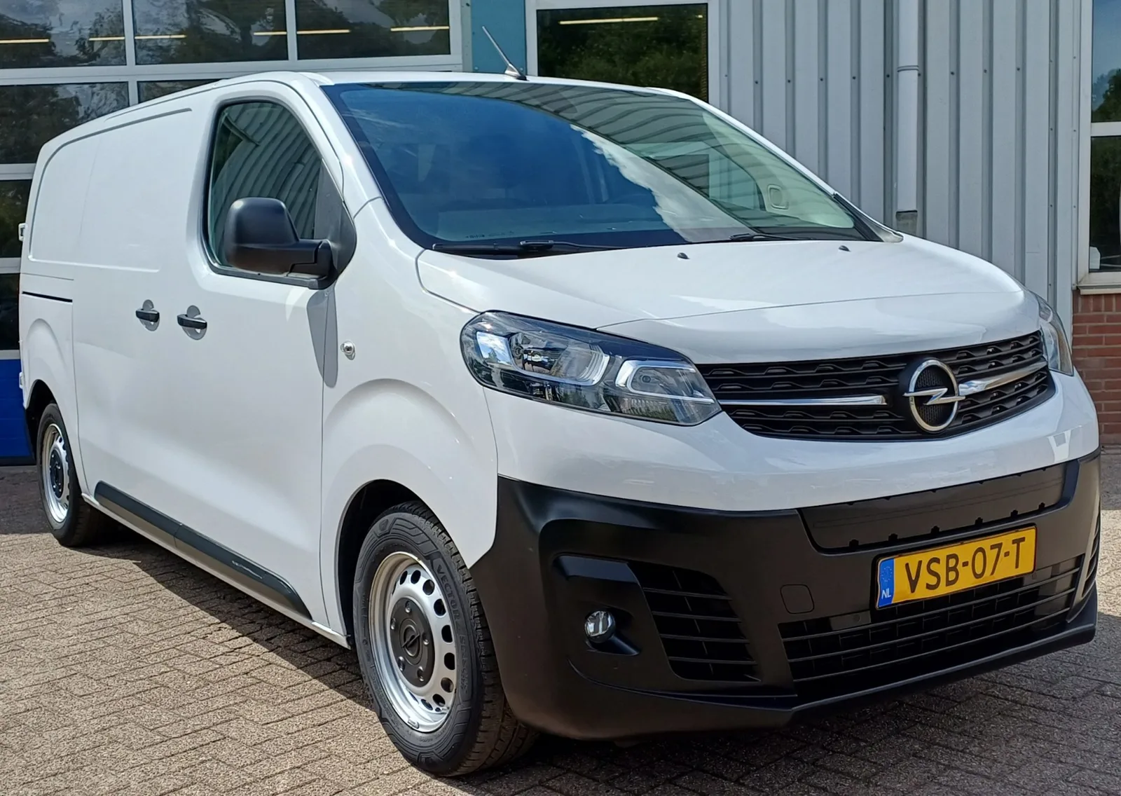 Opel Vivaro-e (2022) — foto 1