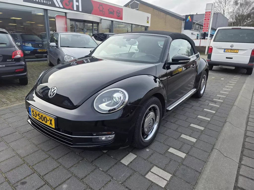 Volkswagen Beetle (2015) — foto 1