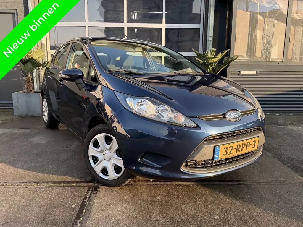 Ford Fiesta (2011) — foto 1