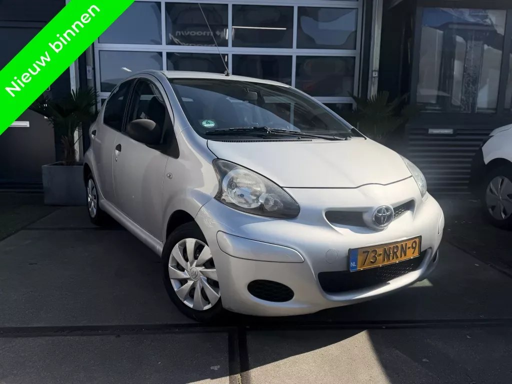 Toyota Aygo (2010) — foto 1