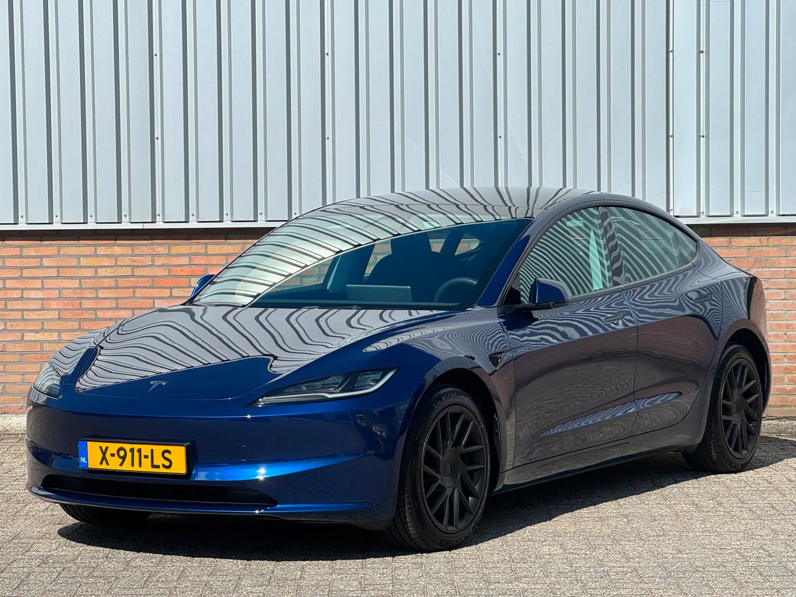 Tesla Model 3 (2023) — foto 1