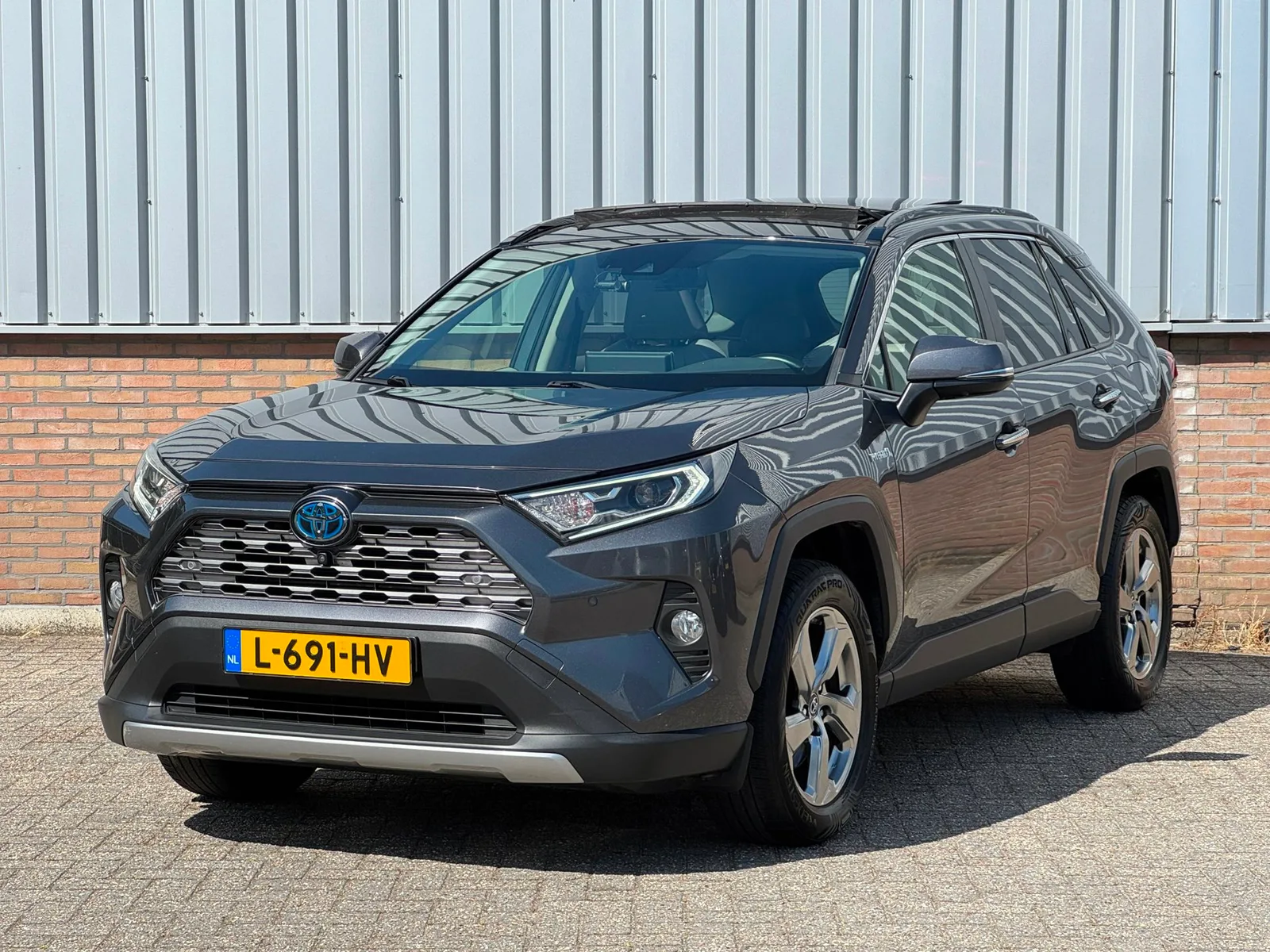 Toyota RAV4 (2019) — foto 1